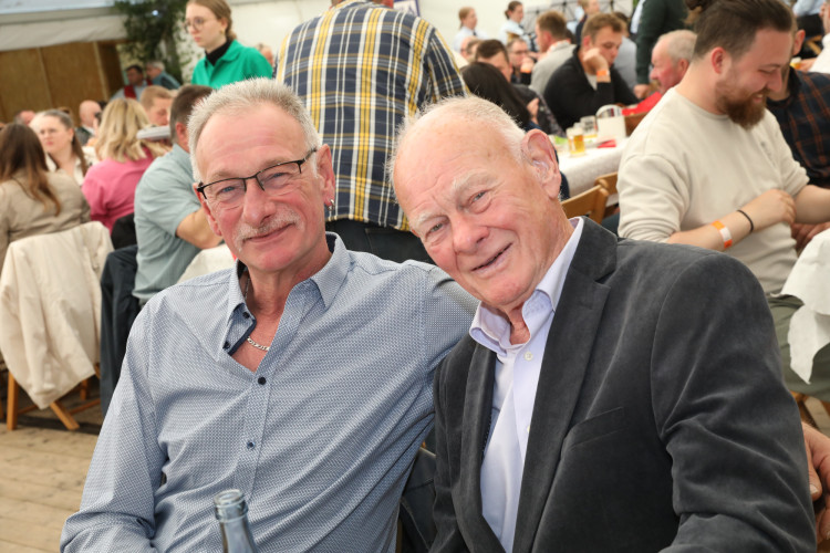 KURT-Fotogalerie zum Schützenfest Kästorf: Marius Wersal heißt Kästorfs neuer König