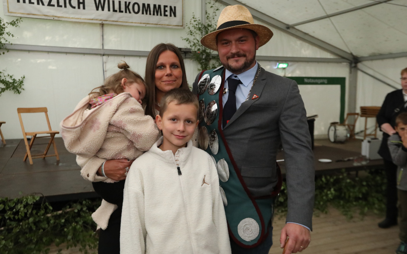 KURT-Fotogalerie zum Schützenfest Kästorf: Marius Wersal heißt Kästorfs neuer König