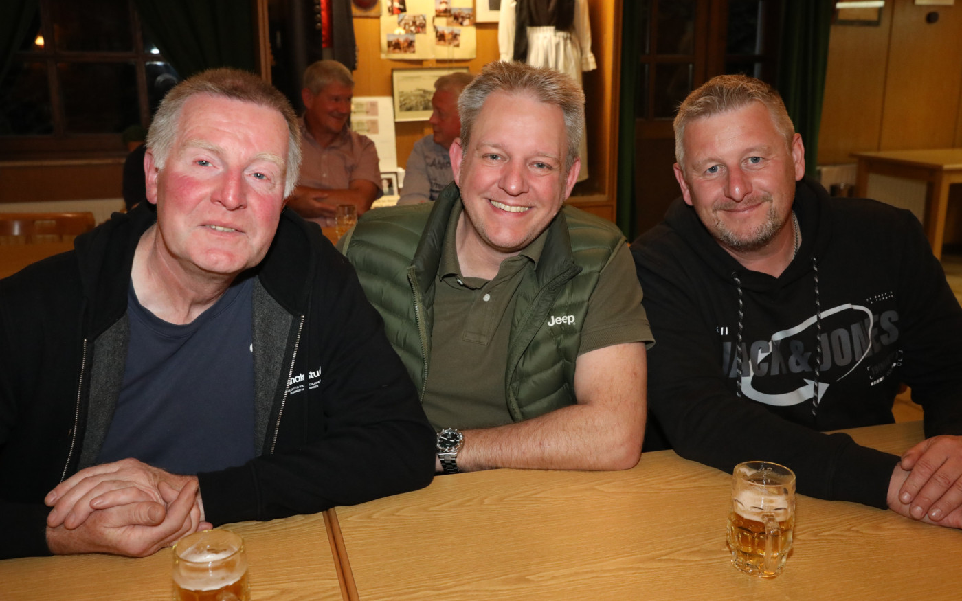 Ohne die starken Helfer geht es einfach nicht: BSK und USK bedanken sich mit Schaschlik-Party