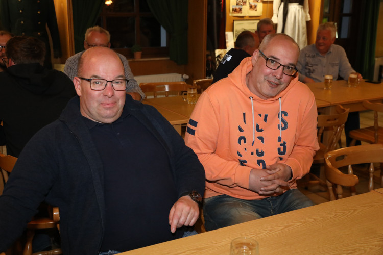 Ohne die starken Helfer geht es einfach nicht: BSK und USK bedanken sich mit Schaschlik-Party