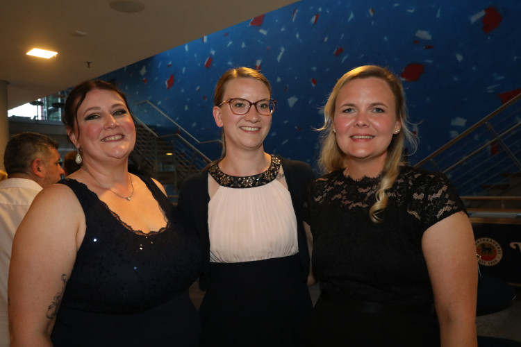 Premiere der Schützenfest-Disko, Ball im BSK-Saal: Wir zeigen Euch die Party-Fotos vom Freitagabend des Gifhorner Schützenfestes