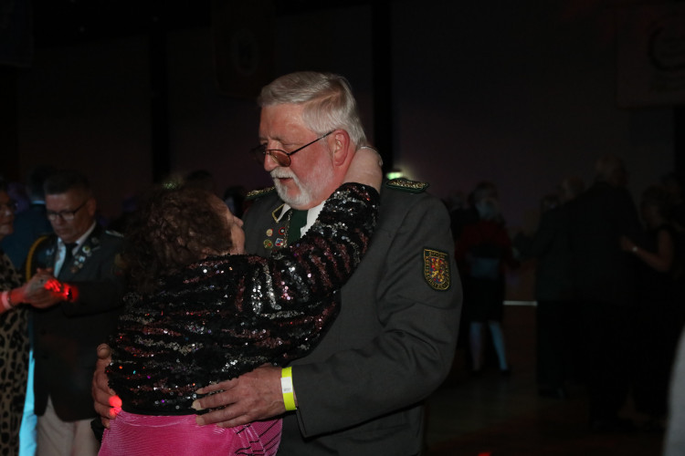 Premiere der Schützenfest-Disko, Ball im BSK-Saal: Wir zeigen Euch die Party-Fotos vom Freitagabend des Gifhorner Schützenfestes