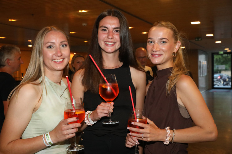 Premiere der Schützenfest-Disko, Ball im BSK-Saal: Wir zeigen Euch die Party-Fotos vom Freitagabend des Gifhorner Schützenfestes