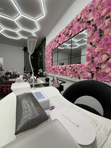 PT Nails & more: Hochwertiges Nageldesign und wohltuende Wellnessmassagen bei Thao Tran in Calberlah