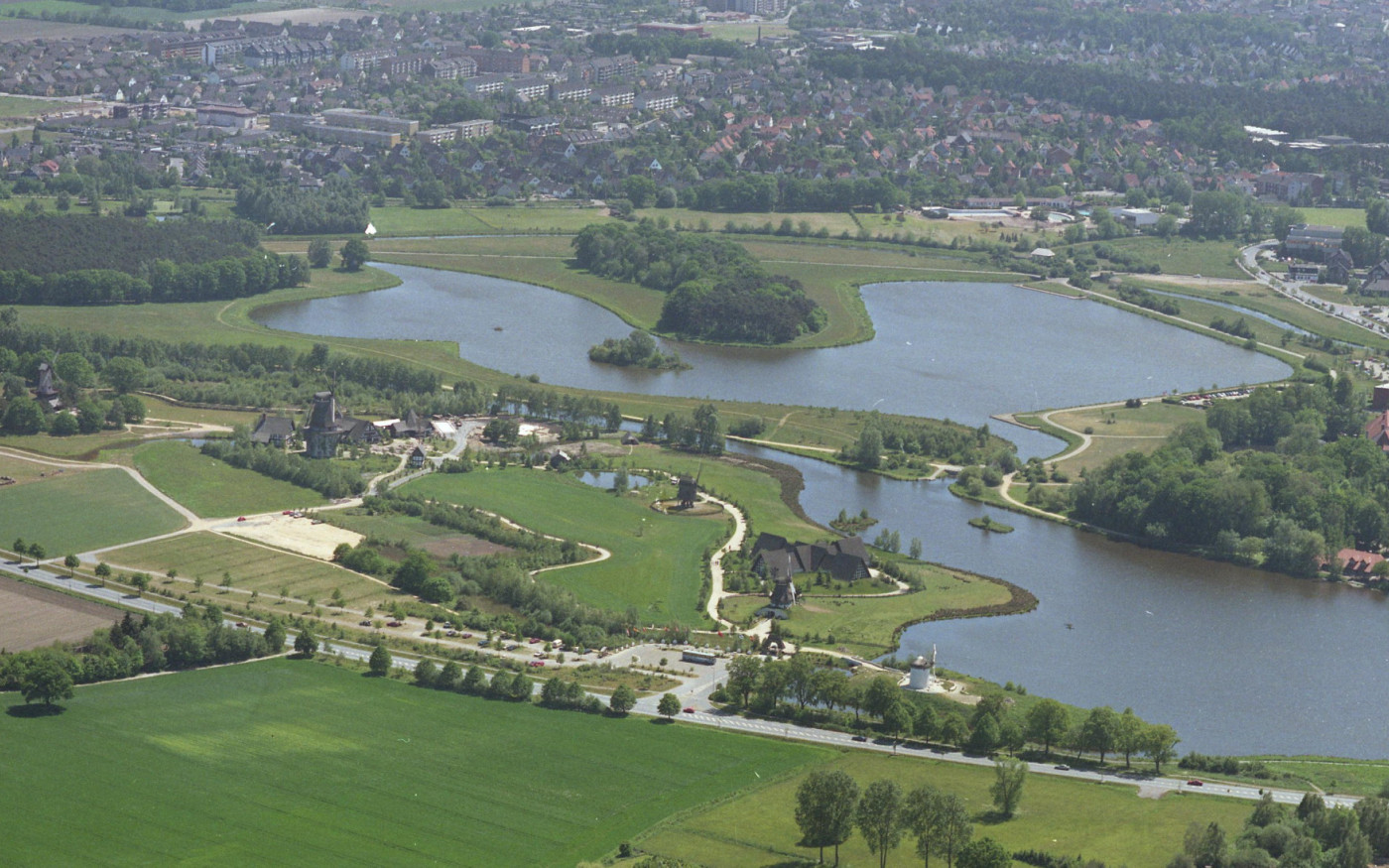 Seen entstehen, Wälder brennen, Gifhorn wächst: Vortrag von Ex-Bürgermeister Manfred Birth in der Geschichtswerkstatt am 29. April