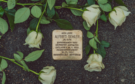 Selbst die Ortswechsel brachten keine Rettung: Alfried Semler wurde vier Jahre nach dem Nazi-Beschluss zwangssterilisiert