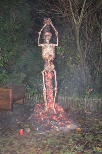 Spinnenweben, Zombies und Hexenkunst: KURT zeigt Euch, wo sich an Halloween im Landkreis Gifhorn gegruselt wurde