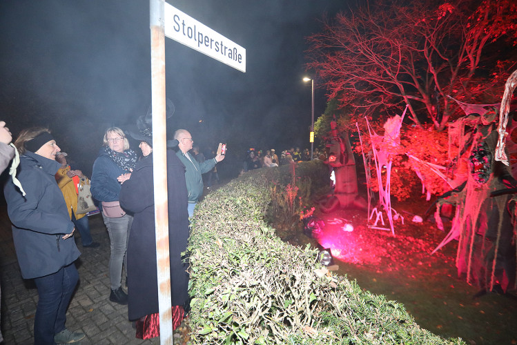 Spinnenweben, Zombies und Hexenkunst: KURT zeigt Euch, wo sich an Halloween im Landkreis Gifhorn gegruselt wurde