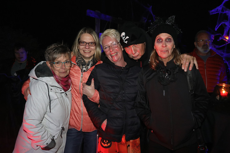 Spinnenweben, Zombies und Hexenkunst: KURT zeigt Euch, wo sich an Halloween im Landkreis Gifhorn gegruselt wurde