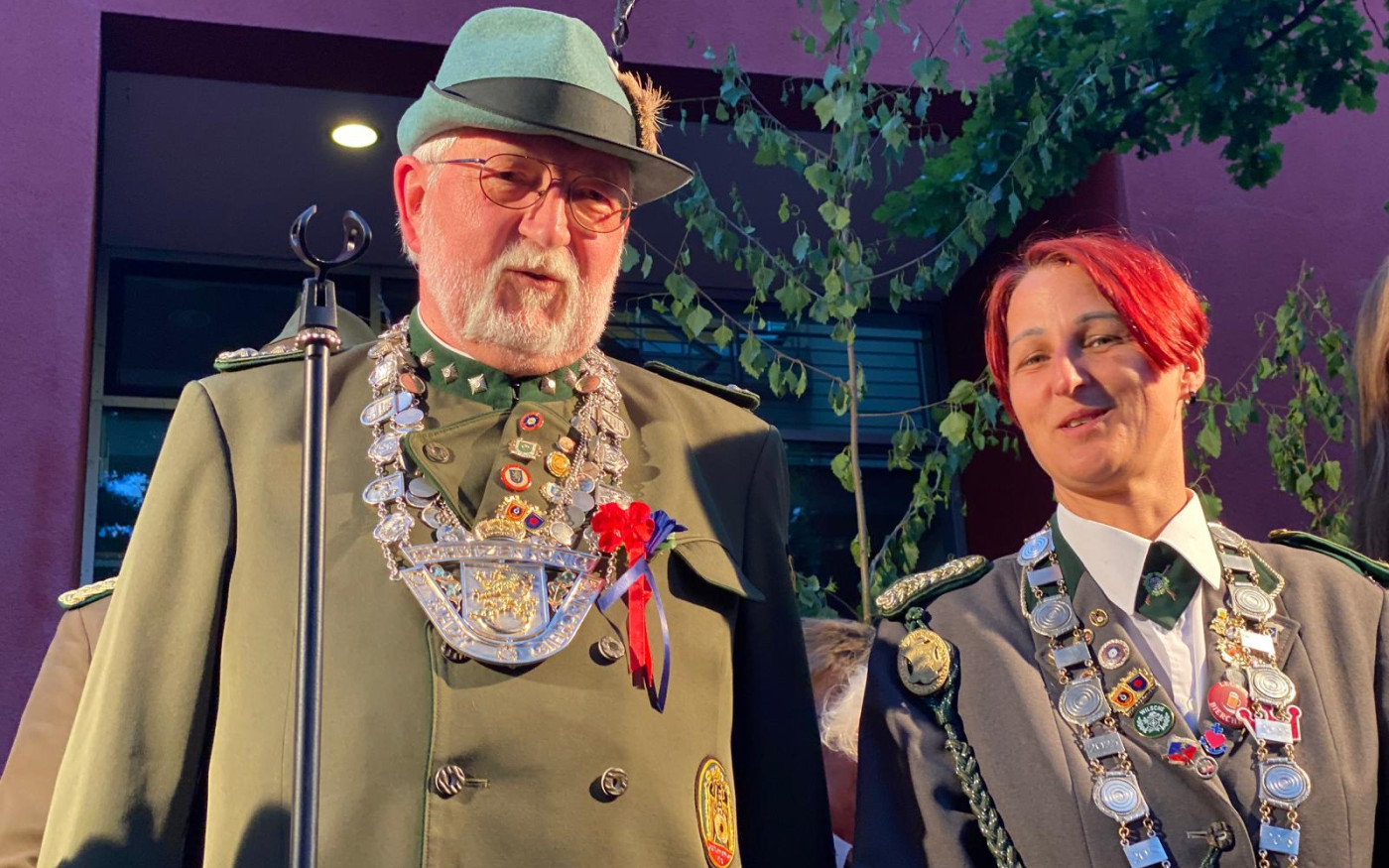 Wilfried Albrecht ist Gifhorns neuer Schützenkönig, Sandra Kopatzki Gifhorns neue Königin
