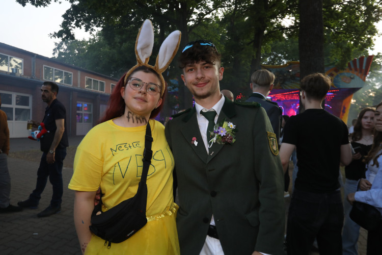 Zieht Euch unbedingt diese KURT-Fotogalerie rein: Frank Nehrig regiert die Wesendorfer Schützen